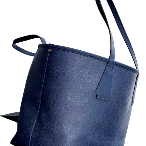 Michael Kors Tote handbag - Picture 3 of 8